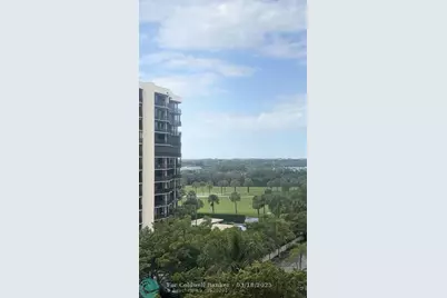 2425  Presidential Way, Unit #705, West Palm Beach, FL 33401 - Photo 4