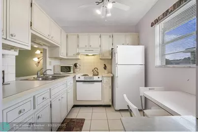 4321 NW 16th St, Unit #204, Lauderhill, FL 33313 - Photo 2