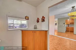 9101 Sunrise Lakes Blvd, Sunrise, FL 33322 - Photo 14