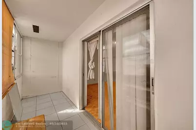 9101  Sunrise Lakes Blvd, Unit #206, Sunrise, FL 33322 - Photo 24