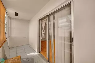 9101 Sunrise Lakes Blvd, Sunrise, FL 33322 - Photo 24