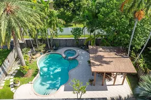 223 SE 7th St, Dania Beach, FL 33004 - Photo 2