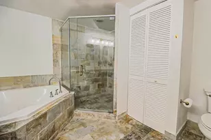 2681 N Flamingo Rd, Sunrise, FL 33323 - Photo 10