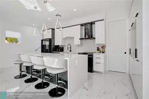 359 Sundial Cir, Margate, FL 33068 - Photo 10