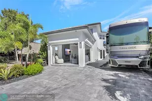 359 Sundial Cir, Margate, FL 33068 - Photo 2