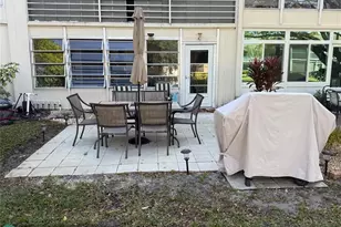 1066 Newport Q Unit, Deerfield Beach, FL 33442 - Photo 10