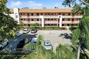 10123 Sunrise Lakes Blvd, Sunrise, FL 33322 - Photo 24