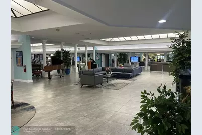 10123  Sunrise Lakes Blvd, Unit #307, Sunrise, FL 33322 - Photo 28