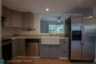 9417 NW 42nd St, Sunrise, FL 33351 - Photo 2