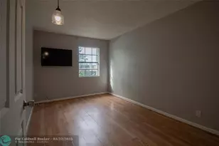 9417 NW 42nd St, Sunrise, FL 33351 - Photo 18