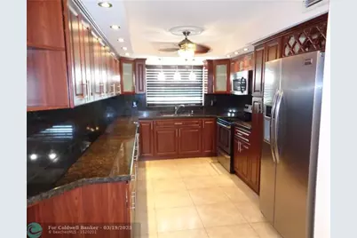 9321  Sunrise Lakes Blvd, Unit #106, Sunrise, FL 33322 - Photo 2