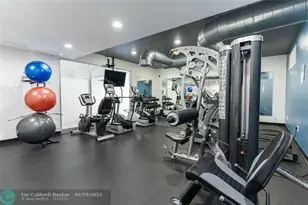 401 Golden Isles Dr, Hallandale Beach, FL 33009 - Photo 8