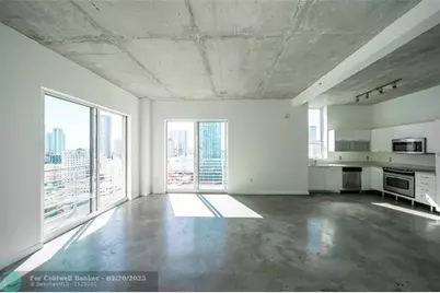 234 NE 3rd St, Unit #2007, Miami, FL 33132 - Photo 2