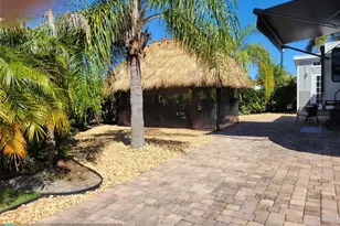 545 SW 40th Cove, Okeechobee, FL 34974 - Photo 2