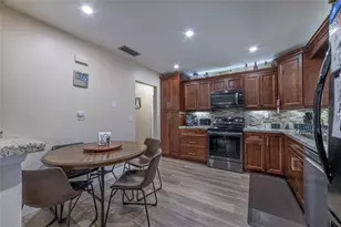 11420 NW 18th St, Pembroke Pines, FL 33026 - Photo 20