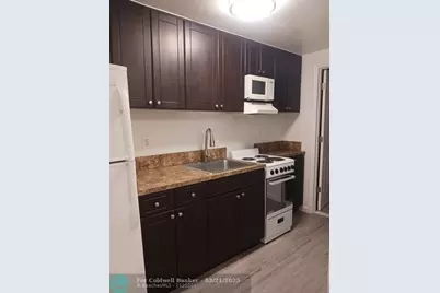 24 SW 13th St, Dania Beach, FL 33004 - Photo 4