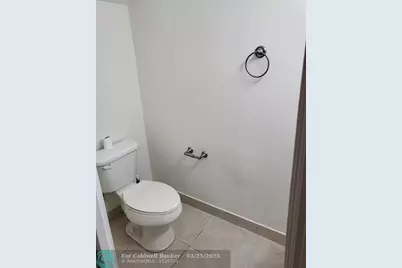 2040 SE Avon Park Dr, Port Saint Lucie, FL 34952 - Photo 8