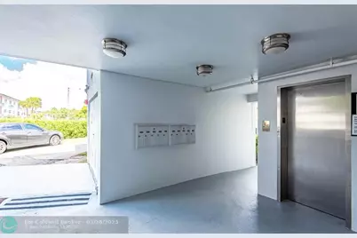 651  Pine Dr, Unit #306, Pompano Beach, FL 33060 - Photo 8