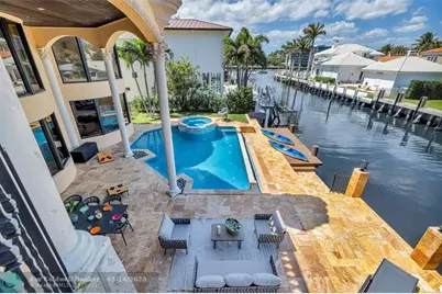 1011  Rhodes Villa Avenue, Delray Beach, FL 33483 - Photo 2