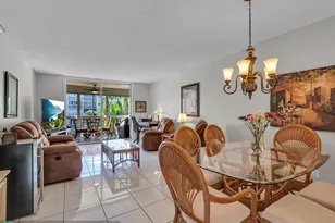 1001 NE 14th Ave, Hallandale Beach, FL 33009 - Photo 10