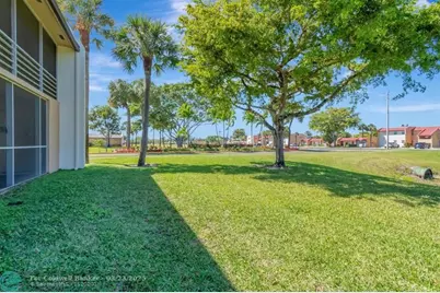 100  Lake Meryl Dr, Unit #201, West Palm Beach, FL 33411 - Photo 30