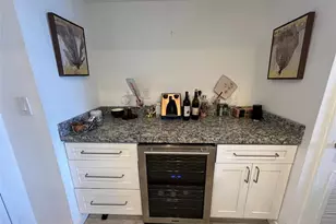 3731 N Country Club Dr, Aventura, FL 33180 - Photo 20