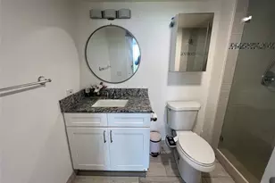 3731 N Country Club Dr, Aventura, FL 33180 - Photo 26