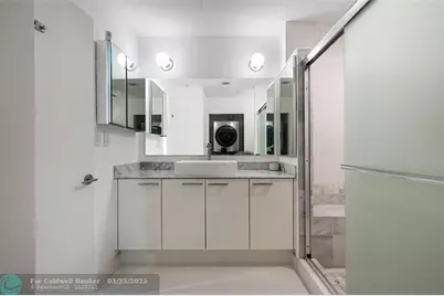 2001  Meridian Ave, Unit #318, Miami Beach, FL 33139 - Photo 26