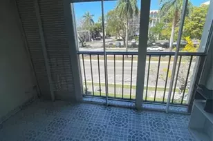 2000 Atlantic Shores Blvd, Hallandale Beach, FL 33009 - Photo 18