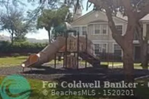 1101 Belmont Ln, North Lauderdale, FL 33068 - Photo 2