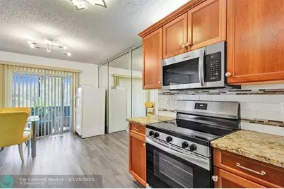 14711  Edna Way, Unit #14711, Delray Beach, FL 33484 - Photo 8