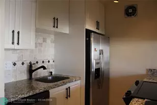 900 SW 11th Ave, Hallandale Beach, FL 33009 - Photo 4