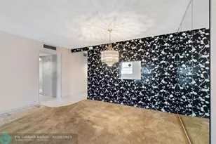 421 NE 14th Ave, Hallandale Beach, FL 33009 - Photo 12