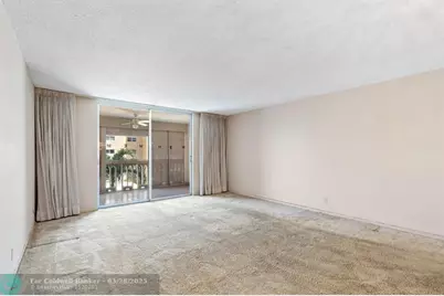 421 NE 14th Ave, Unit #302, Hallandale Beach, FL 33009 - Photo 8