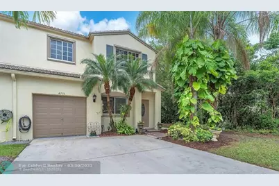 4776  Lago Vista Dr, Coconut Creek, FL 33073 - Photo 4