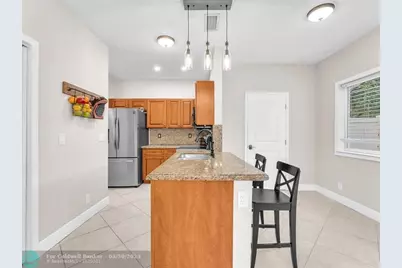 4776  Lago Vista Dr, Coconut Creek, FL 33073 - Photo 12