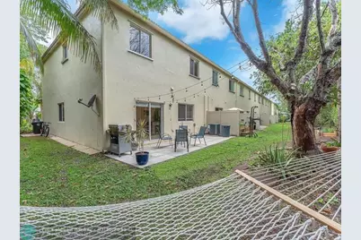 4776  Lago Vista Dr, Coconut Creek, FL 33073 - Photo 32