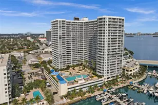 7601 E Treasure Dr, North Bay Village, FL 33141 - Photo 4