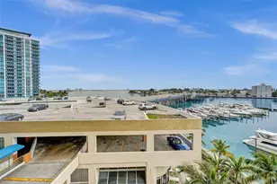 7601 E Treasure Dr, North Bay Village, FL 33141 - Photo 34