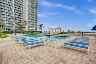 7601 E Treasure Dr, Unit #617, North Bay Village, FL 33141 - Photo 40