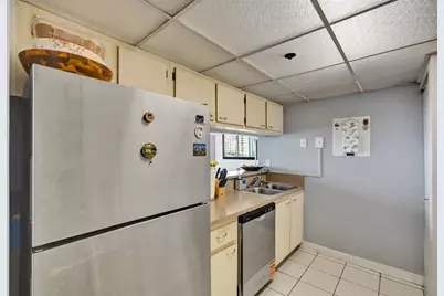 7601 E Treasure Dr, Unit #617, North Bay Village, FL 33141 - Photo 28