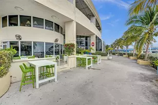 7601 E Treasure Dr, North Bay Village, FL 33141 - Photo 52