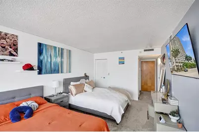 7601 E Treasure Dr, Unit #617, North Bay Village, FL 33141 - Photo 8