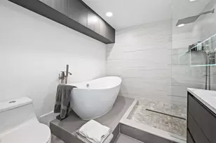 216 Poinciana Dr Unit, Sunny Isles Beach, FL 33160 - Photo 26