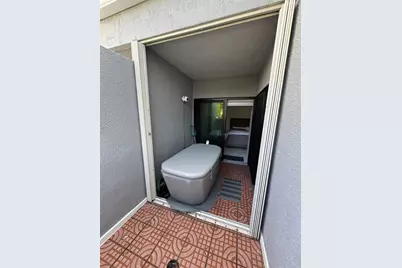 216  Poinciana Dr, Unit #216, Sunny Isles Beach, FL 33160 - Photo 66