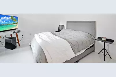 216  Poinciana Dr, Unit #216, Sunny Isles Beach, FL 33160 - Photo 28