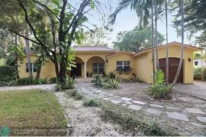 11410  Griffing Bl, Biscayne Park, FL 33161 - Photo 4