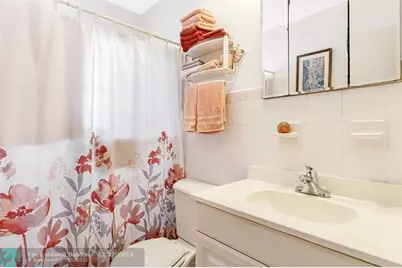 5713 NE 17th Ave, Fort Lauderdale, FL 33334 - Photo 24