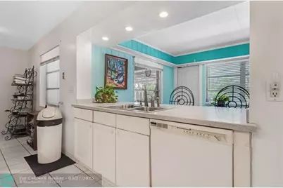 5713 NE 17th Ave, Fort Lauderdale, FL 33334 - Photo 14