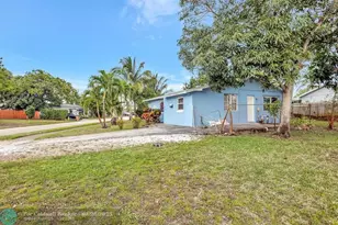 400 SW 14th Pl, Deerfield Beach, FL 33441 - Photo 2